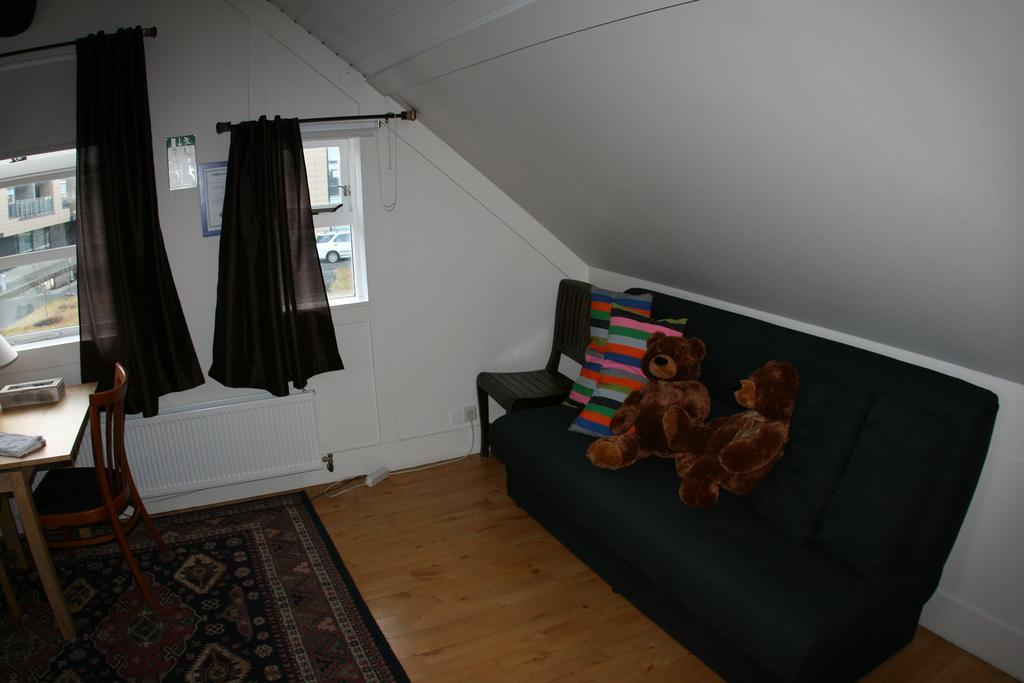 Harbourfront Guesthouse Hafnarfjordur Room photo